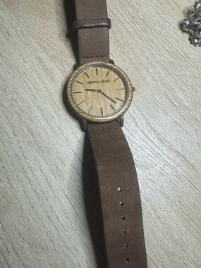 Original Grain Whiskey Barrel Oak Wood Quartz Analog Watch Brown